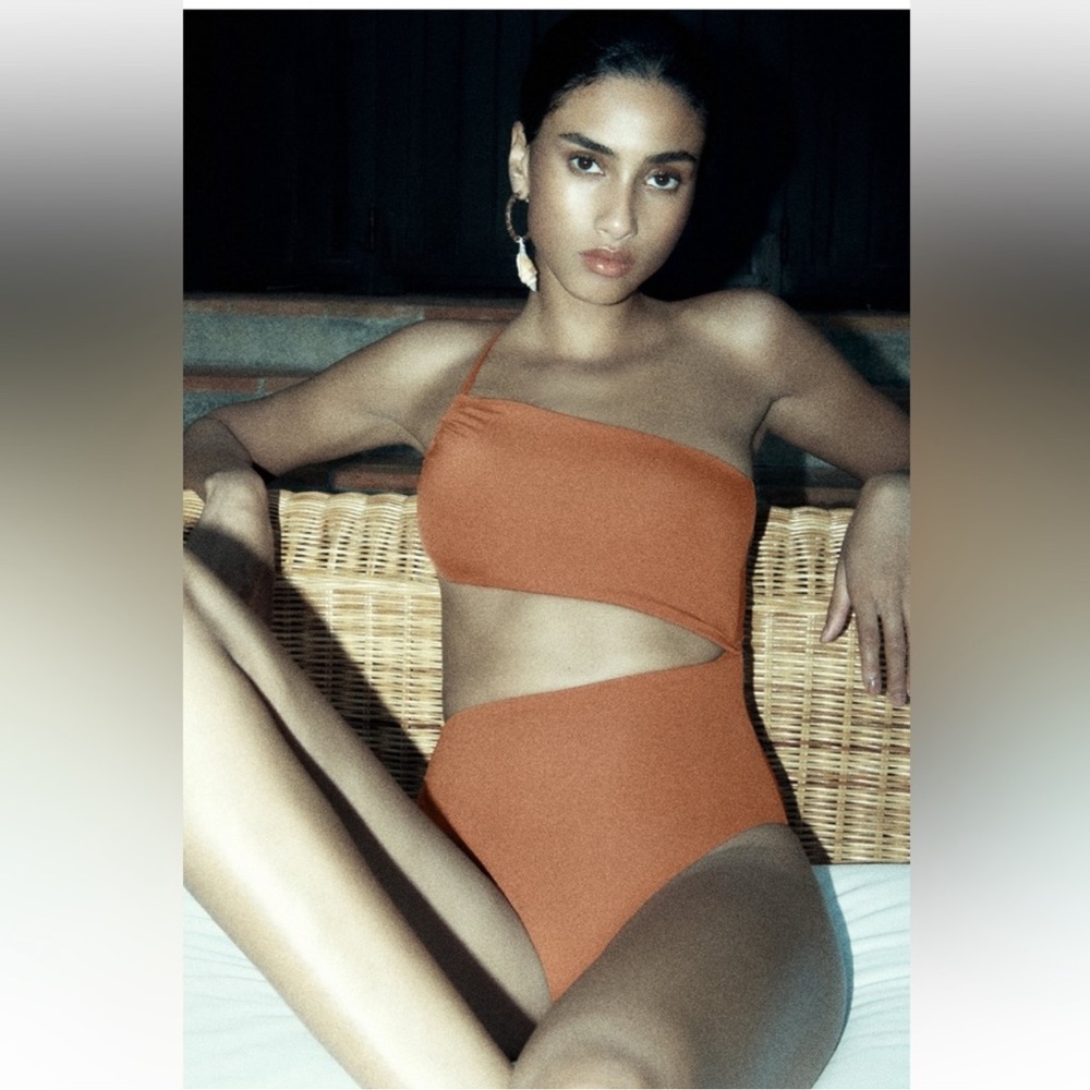 ZARA ASYMMETRIC SWIMSUIT